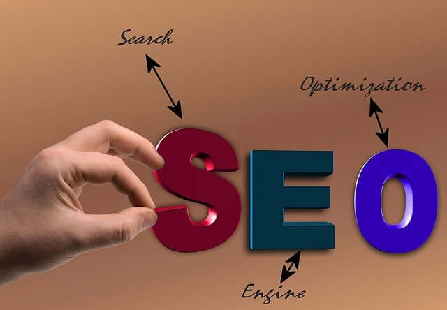 Des lettres utilisées pour former le mot SEO.